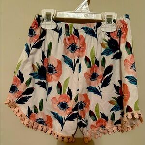 Girls Flowered Shorts - size 8. Very Good Condition.